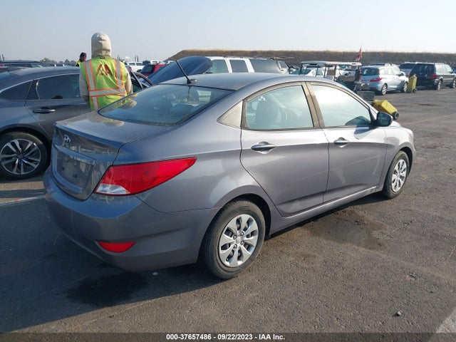 Hyundai ACCENT SE 2017 KMHCT4AE8HU292308 Image 4