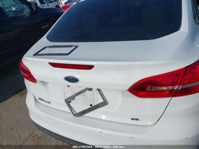 1FADP3F23JL275259 Ford FOCUS SE