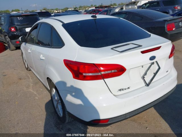 1FADP3F23JL275259 Ford FOCUS SE