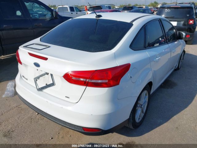 1FADP3F23JL275259 Ford FOCUS SE