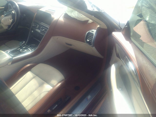 BMW 8 Series 840i 2022 WBAGV2C00NCJ26384 Image 5