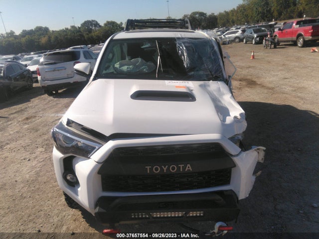 Toyota 4RUNNER SR5 2019 JTEBU5JR7K5691939 Image 13