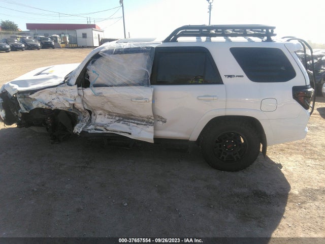 Toyota 4RUNNER SR5 2019 JTEBU5JR7K5691939 Image 15