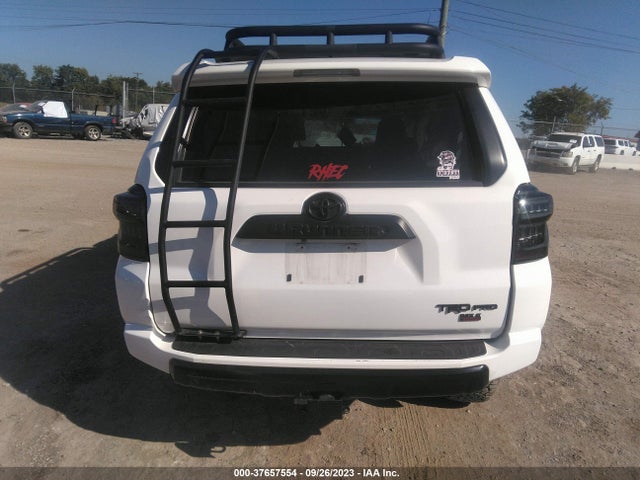 Toyota 4RUNNER SR5 2019 JTEBU5JR7K5691939 Image 17
