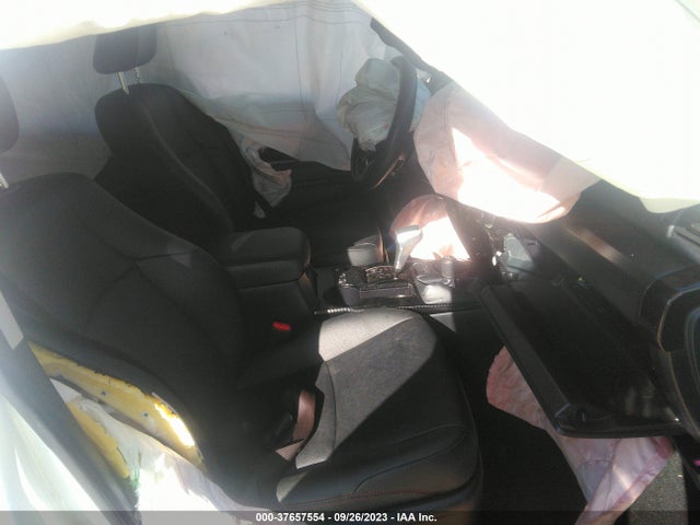 Toyota 4RUNNER SR5 2019 JTEBU5JR7K5691939 Image 5