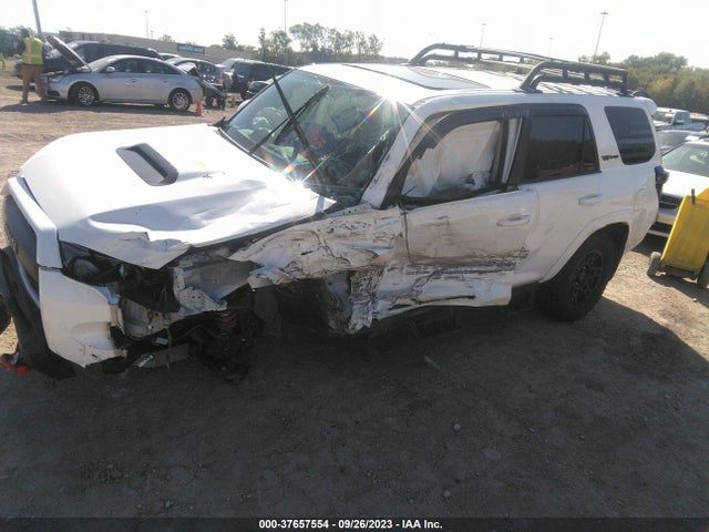 Toyota 4RUNNER SR5 2019 JTEBU5JR7K5691939 Image 6