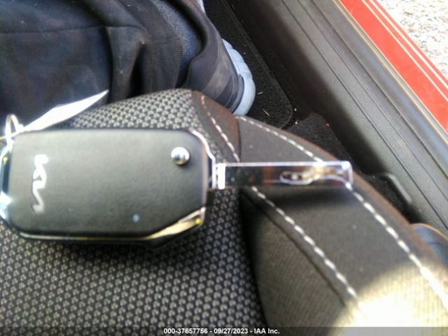 3KPF24AD1PE582155 KIA Forte Lxs