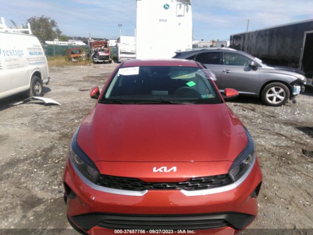 3KPF24AD1PE582155 KIA Forte Lxs