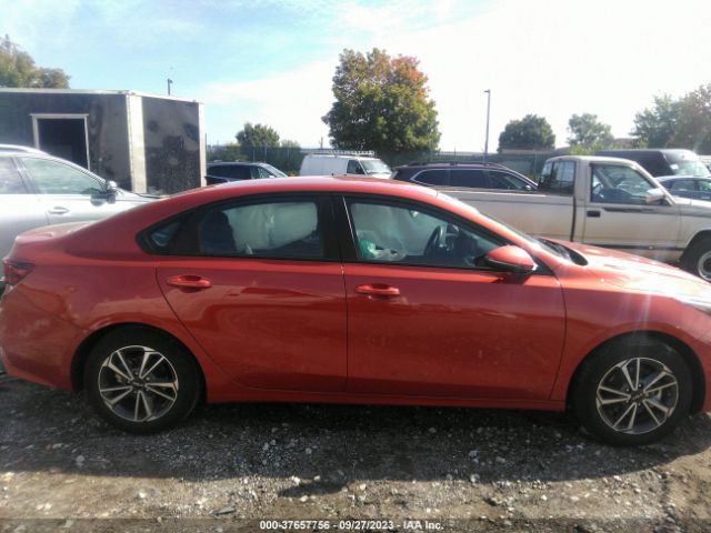 3KPF24AD1PE582155 KIA Forte Lxs