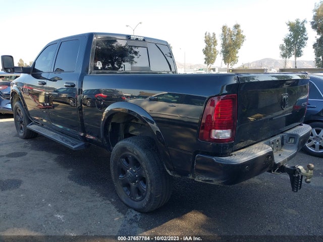 RAM 2500 Laramie 2018 3C6UR5FL7JG409607 Image 3