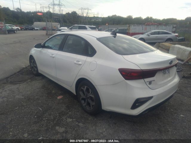 3KPF24AD8LE232774 KIA Forte Lxs