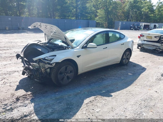 Tesla Model 3 Long Range 2022 5YJ3E1EBXNF241796 Image 2