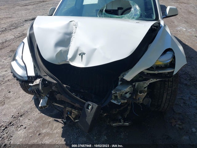 Tesla Model 3 Long Range 2022 5YJ3E1EBXNF241796 Image 6
