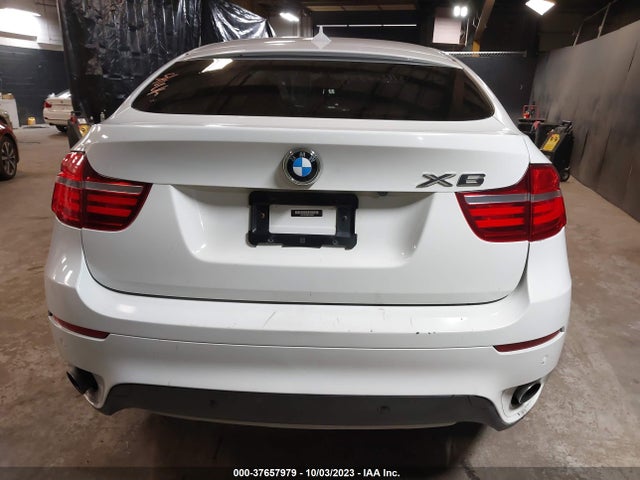 BMW X6 2014 5UXFG2C50E0C43325 Image 16