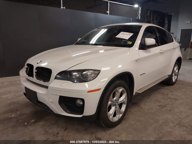 BMW X6 2014 5UXFG2C50E0C43325 Image 2