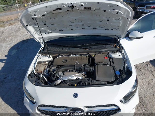 W1K3G4EBXLW045657 Mercedes-Benz A-class A 220