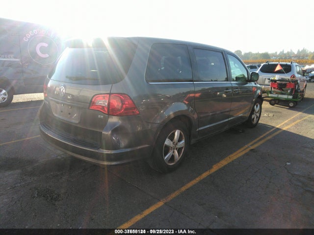 2010 VOLKSWAGEN ROUTAN SE VIN: 2V4RW3D19AR323079