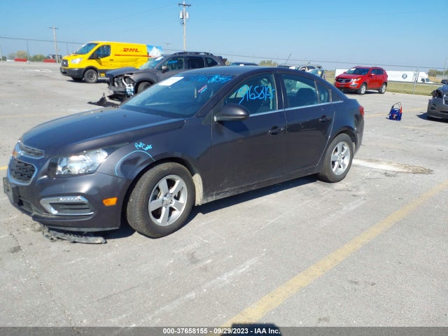 Chevrolet Cruze 1lt Auto 2015 1G1PC5SB3F7216001 Image 2