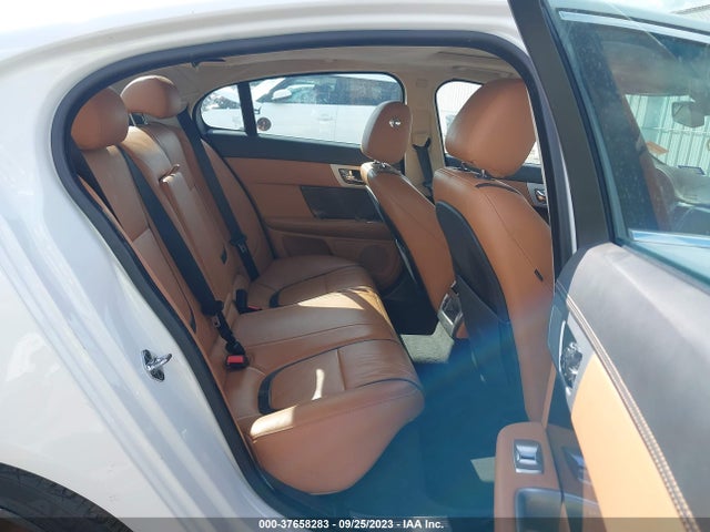 2013 JAGUAR XF SAJWA0HE8DMS72383 Photo 7