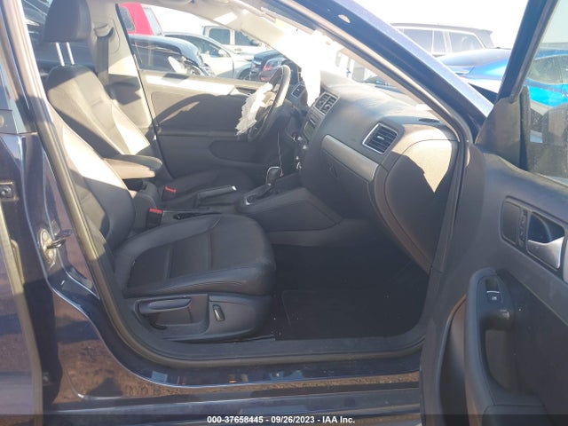 3VWD07AJ5EM240440 Volkswagen Jetta Sedan Se W/connectivity