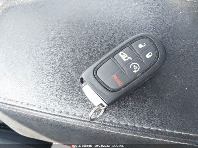 1C4PJMDN5KD422821 Jeep Cherokee Limited