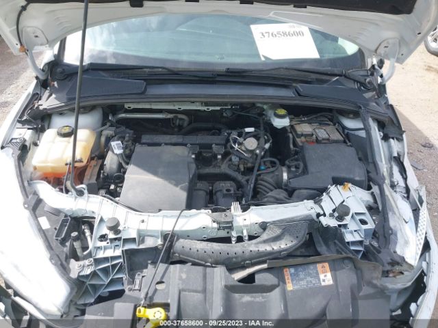 1FADP3F28HL232532 Ford FOCUS SE