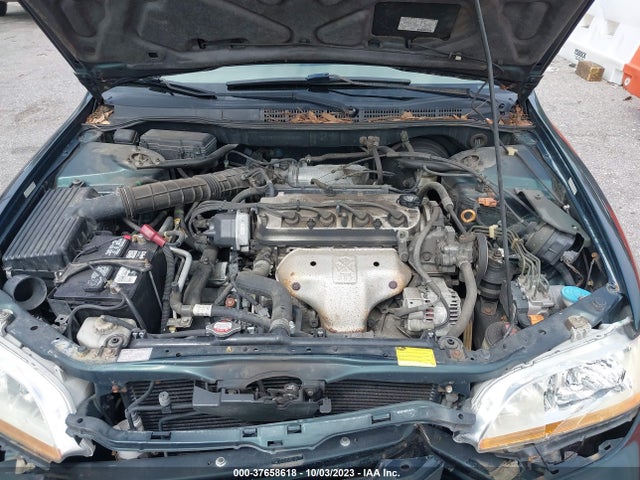 1998 HONDA ACCORD SDN EX VIN: 1HGCG5659WA163405