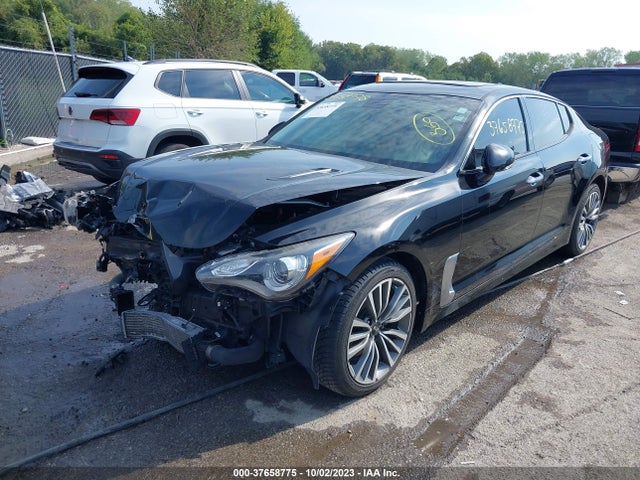 KIA Stinger 2019 KNAE15LA0K6046655 Image 2