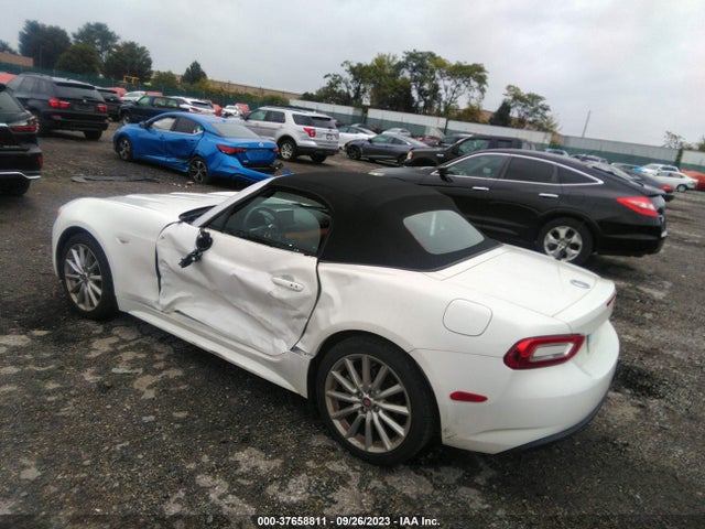 2017 FIAT 124 SPIDER JC1NFAEKXH0106761 Photo 2