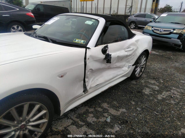 2017 FIAT 124 SPIDER JC1NFAEKXH0106761 Photo 5
