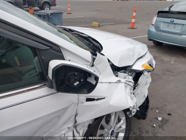 1FMCU9GDXJUB82312 Ford ESCAPE SE