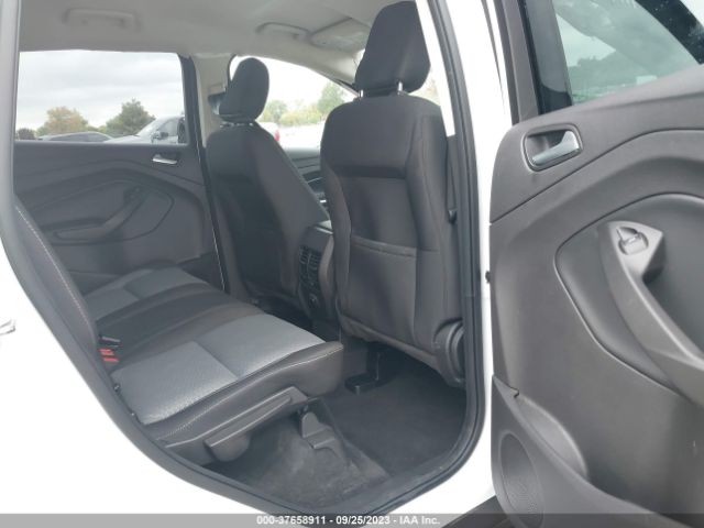 1FMCU9GDXJUB82312 Ford ESCAPE SE