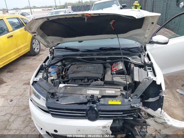 3VWD07AJ9EM384198 Volkswagen Jetta Sedan Se W/connectivity