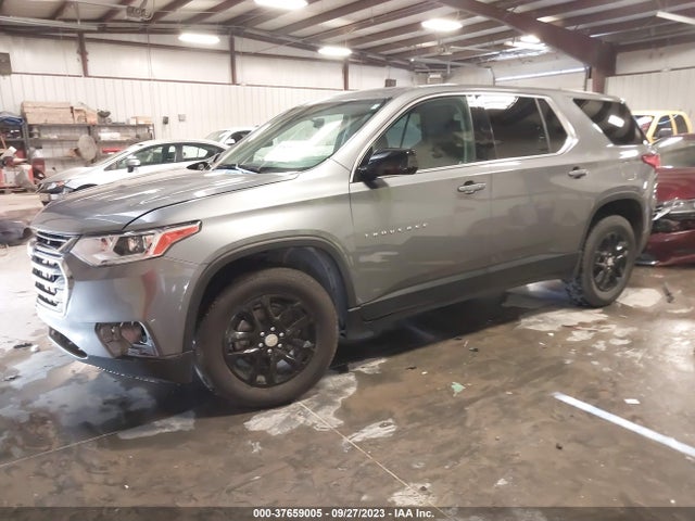 Chevrolet Traverse Ls 2018 1GNERFKW2JJ173554 Image 2