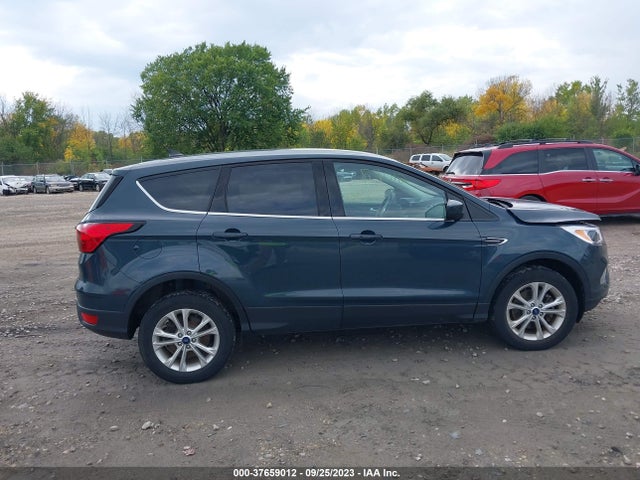 Ford ESCAPE SE 2019 1FMCU9GD5KUB22374 Image 13