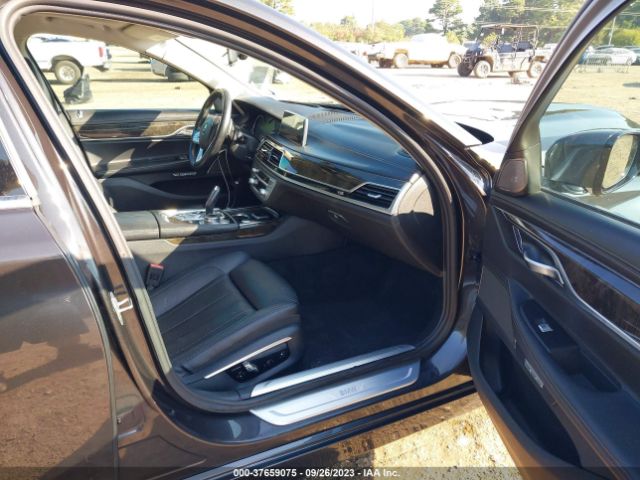 WBA7E2C59GG547236 BMW 7 Series 740i