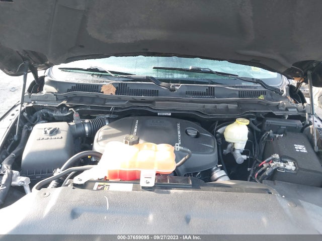 1C6RR7NM6JS346598 RAM 1500 Laramie