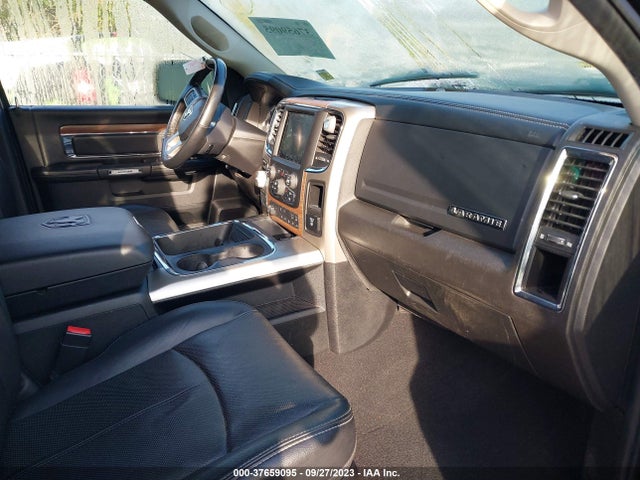 1C6RR7NM6JS346598 RAM 1500 Laramie