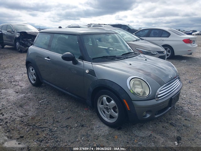 2010 MINI COOPER HARDTOP WMWMF3C57ATU78423 Photo 0
