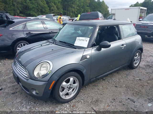 2010 MINI COOPER HARDTOP WMWMF3C57ATU78423 Photo 1