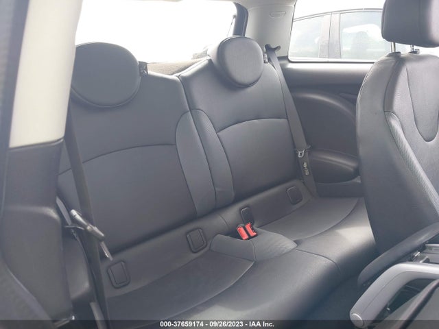 2010 MINI COOPER HARDTOP WMWMF3C57ATU78423 Photo 7