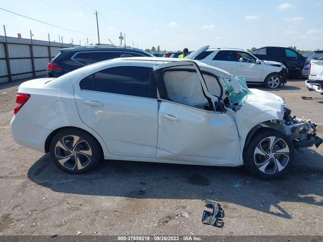 Chevrolet Sonic Premier Auto 2018 1G1JF5SB6J4106020 Image 12