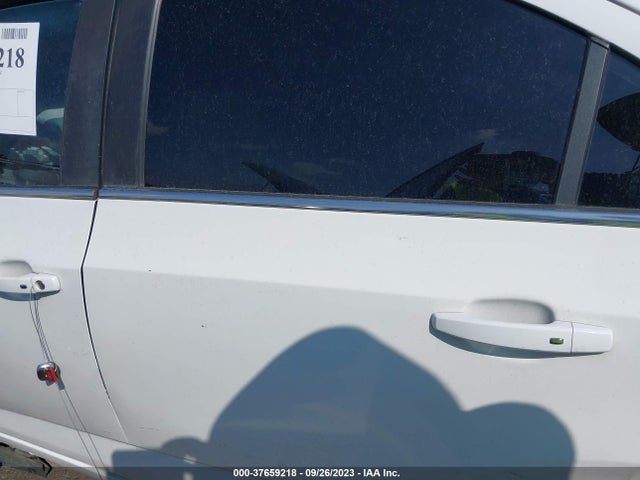 Chevrolet Sonic Premier Auto 2018 1G1JF5SB6J4106020 Image 13