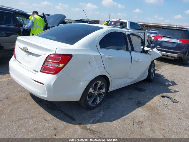 Chevrolet Sonic Premier Auto 2018 1G1JF5SB6J4106020 Image 4