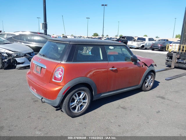 2012 MINI COOPER HARDTOP WMWSU3C54CT184915 Photo 3