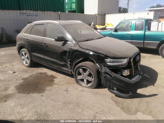 WA1BFCFS4FR011938 Audi Q3 2.0t Premium Plus