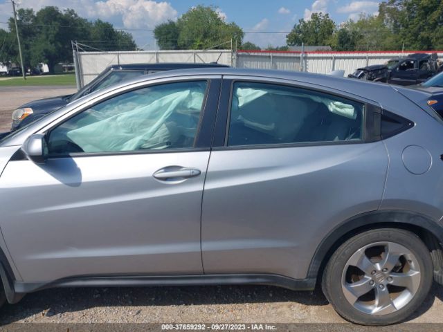 3CZRU5H39JG700985 Honda HR-V LX