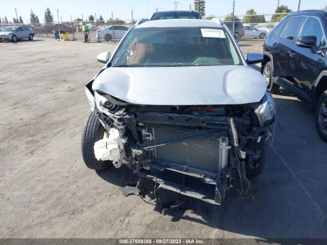 KNDCB3LCXJ5209961 KIA NIRO LX