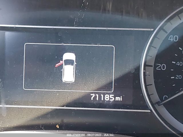 KNDCB3LCXJ5209961 KIA NIRO LX