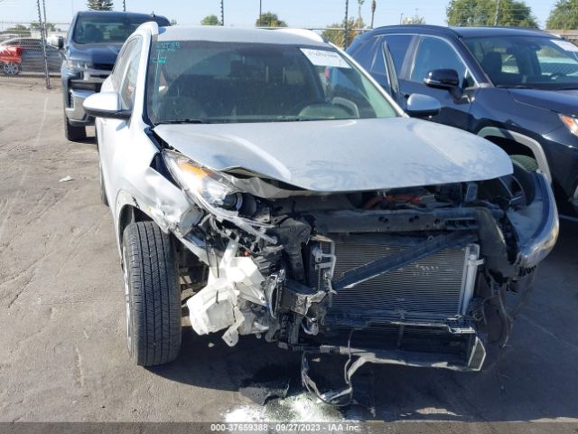 KNDCB3LCXJ5209961 KIA NIRO LX